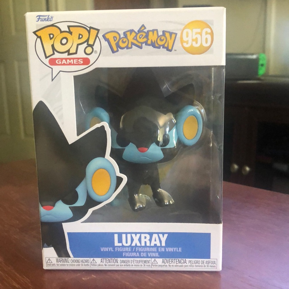 FUNKO POP POKEMON COLLECTABLE